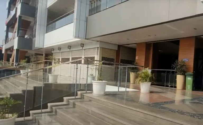 Gaur World Smartstreet Commercial Real Estate Greater Noida West