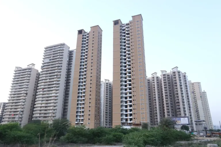 Gaur Platinum Towers Project in Sector 79 Noida